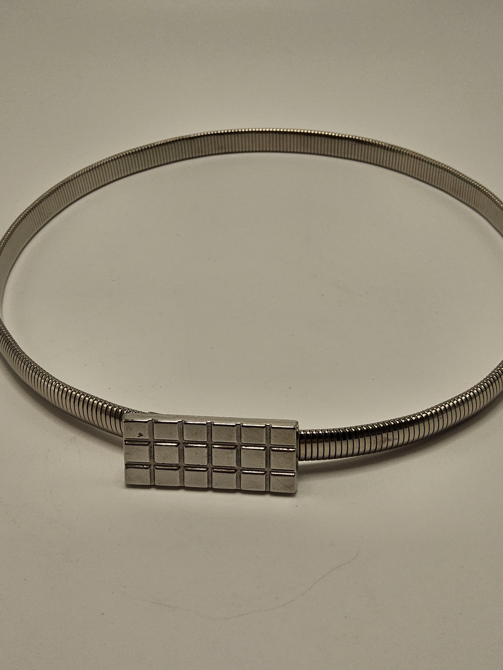 Vintage Silver-Tone Stretch Metal Snake Chain Belt / Choker